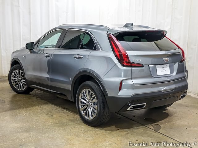 Used 2024 Cadillac XT4 Premium Luxury FWD image 9