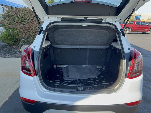 Used 2022 Buick Encore Preferred w/ Safety Package image 9