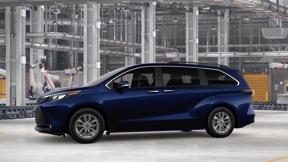 New 2026 Toyota Sienna XLE FWD image 5