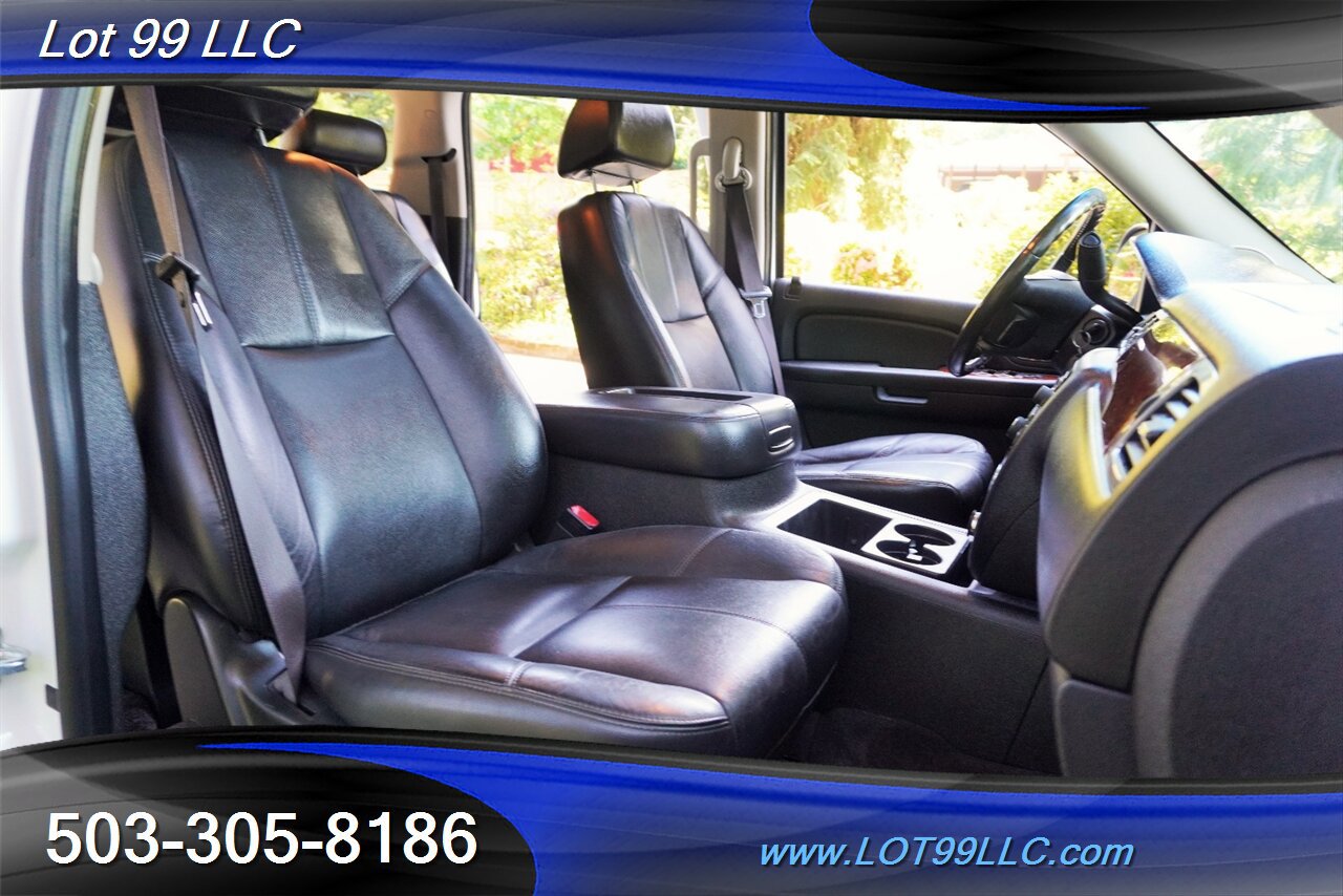 Used 2009 Chevrolet Suburban LT AWD/4WD image 19