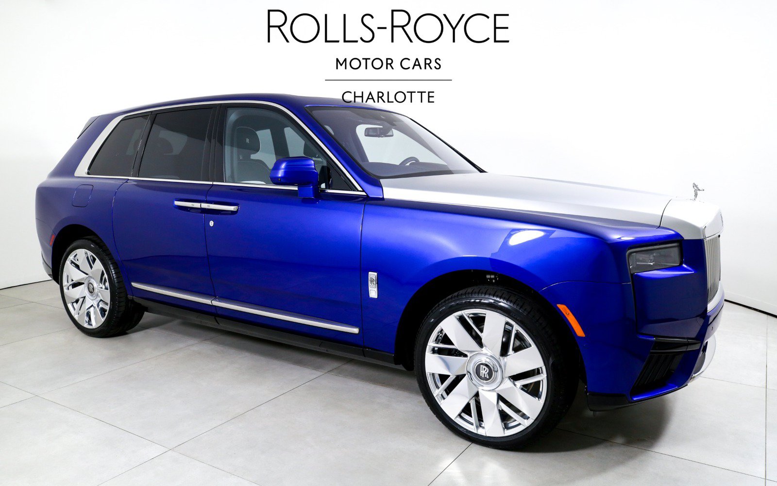 New 2026 Rolls-Royce Cullinan w/ Cullinan Package AWD/4WD image 5
