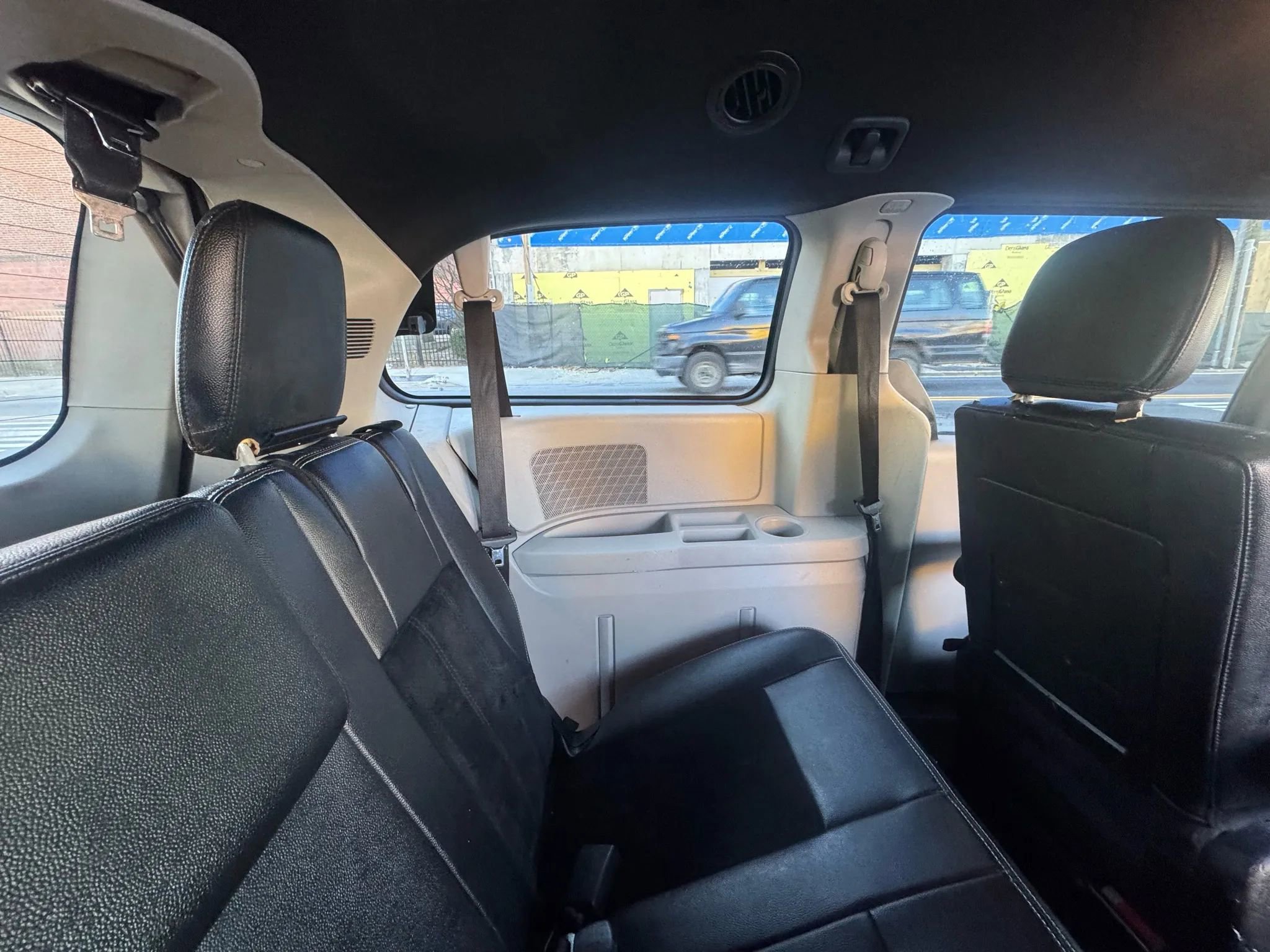 Used 2017 Dodge Grand Caravan SXT image 22