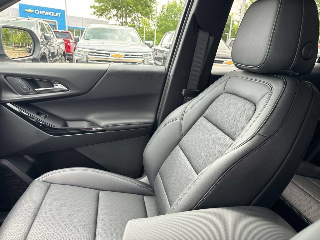 New 2026 Chevrolet Equinox LT w/ Convenience Package II AWD/4WD image 21