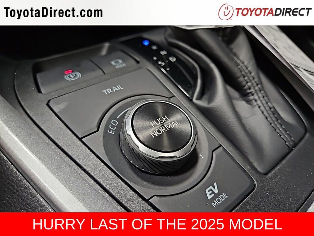New 2025 Toyota RAV4 XLE image 18