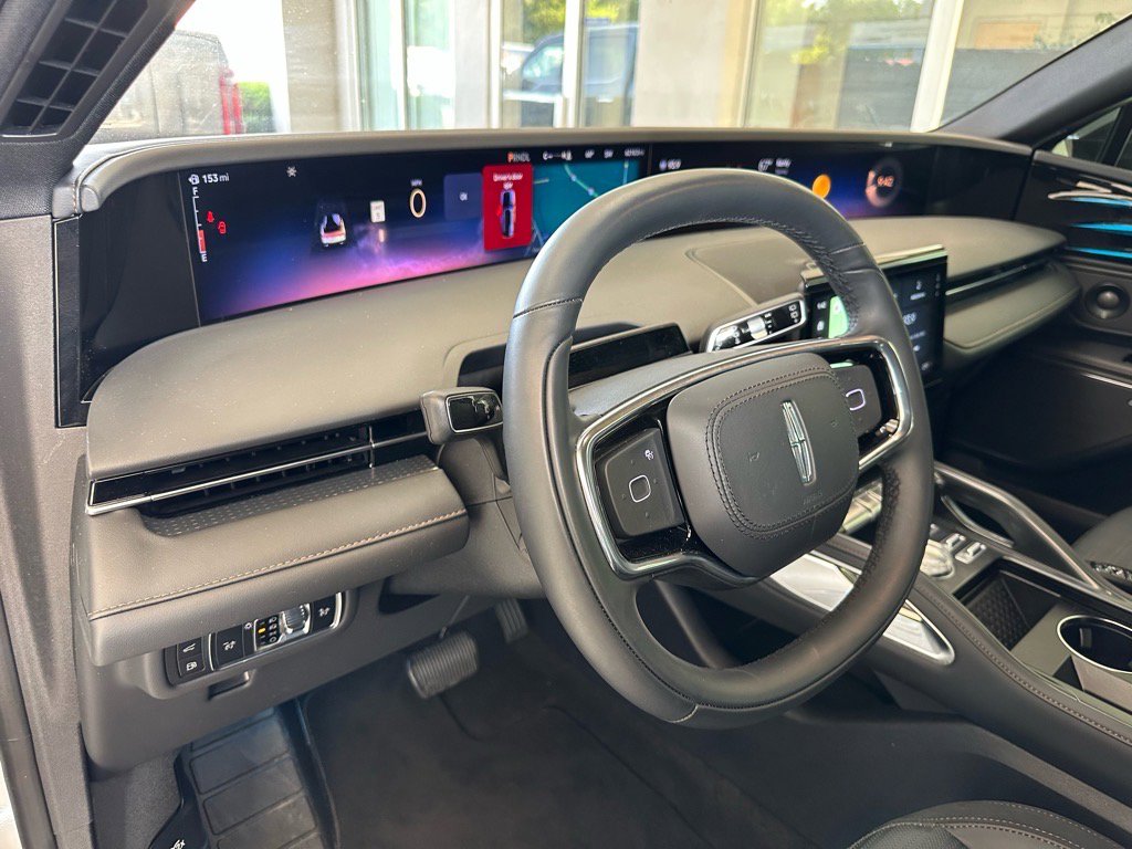 Used 2024 Lincoln Nautilus Reserve w/ Equipment Group 202A image 20