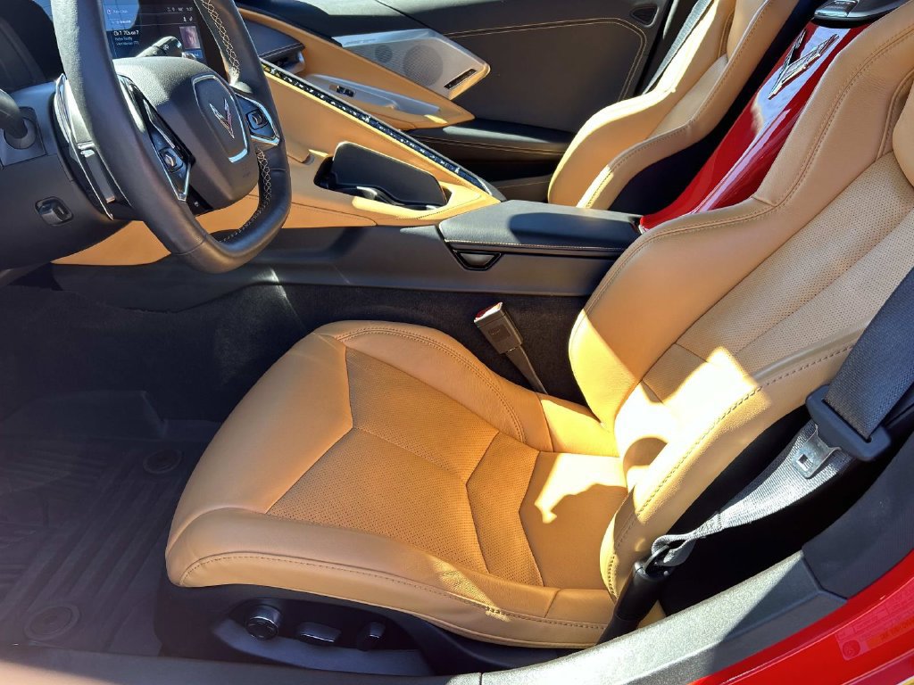 Used 2024 Chevrolet Corvette Stingray Preferred Conv w/ 2LT RWD image 16