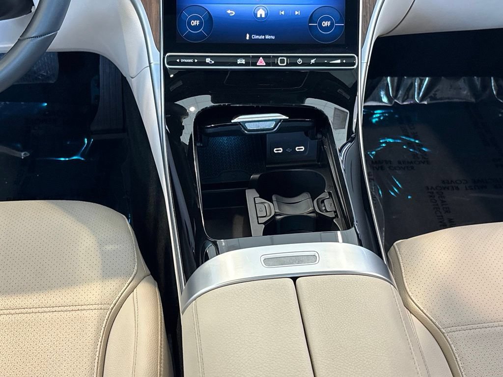 Used 2025 Mercedes-Benz C 300 Sedan image 39