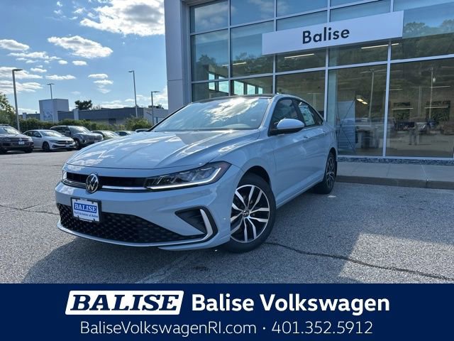 New 2025 Volkswagen Jetta SE image 3