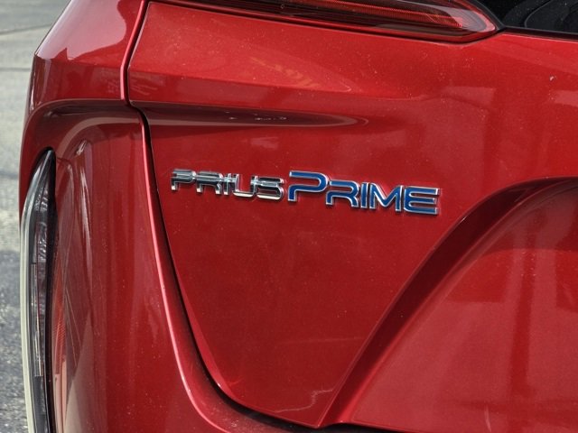 Used 2019 Toyota Prius Prime Premium image 12