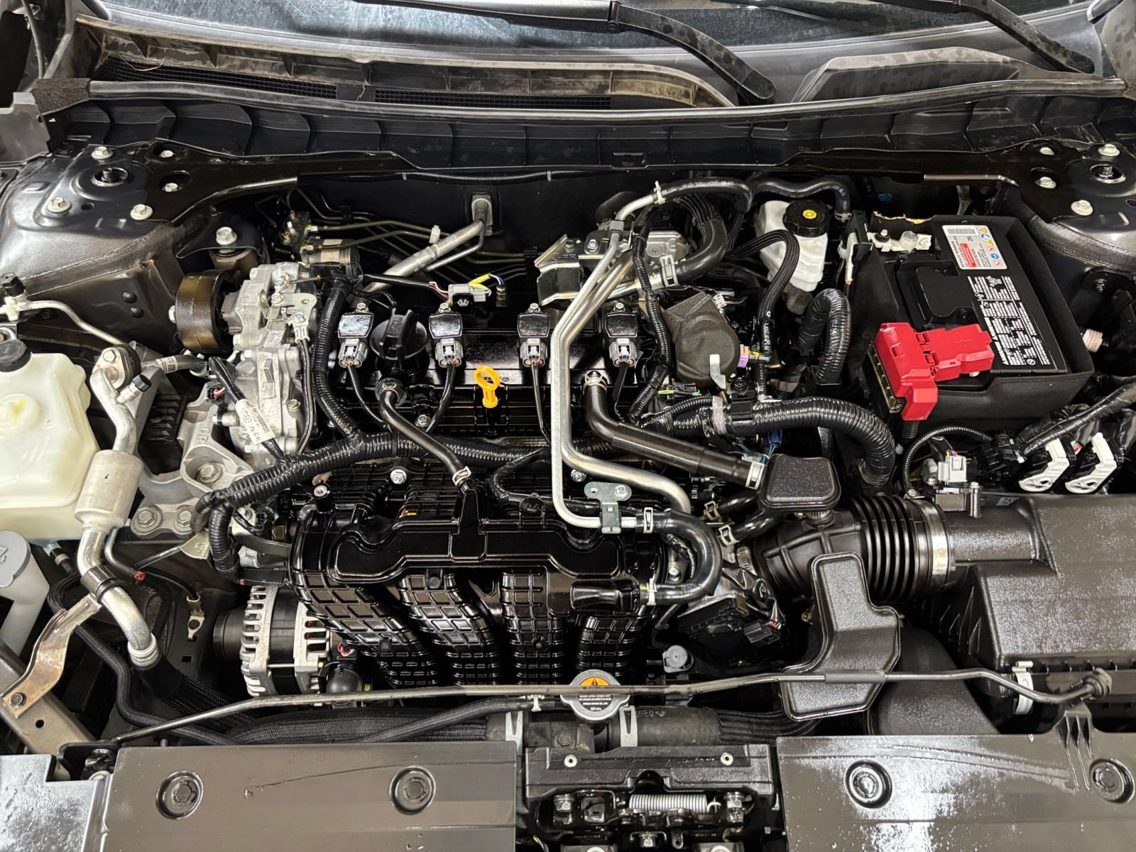 Used 2025 Nissan Altima 2.5 SV FWD image 31