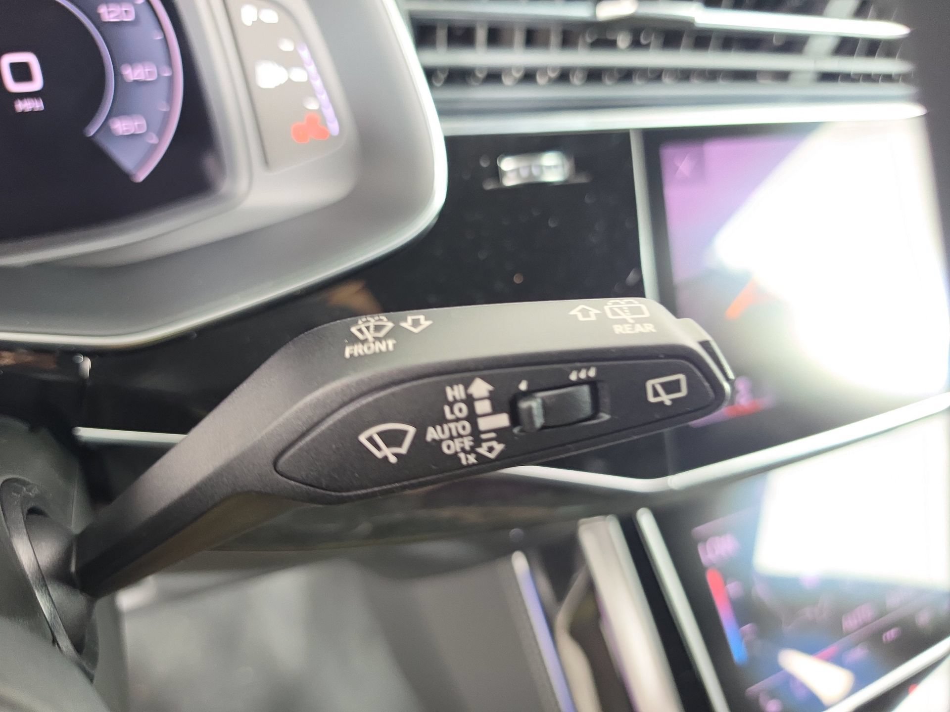 New 2026 Audi Q8 Premium Plus AWD/4WD image 25