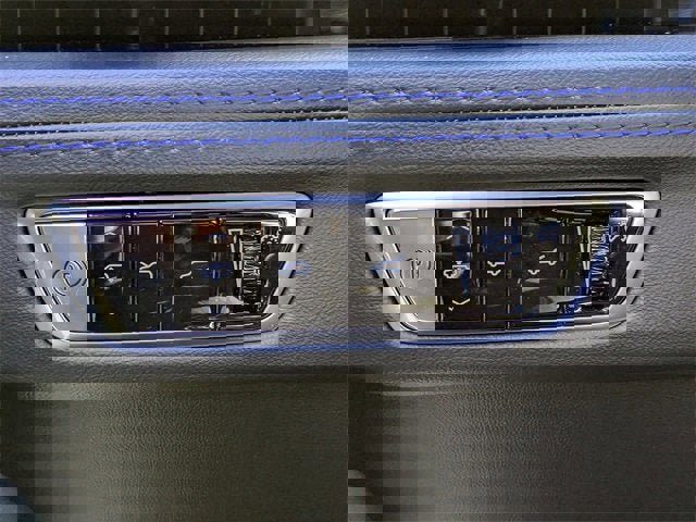 New 2025 Cadillac Escalade IQ Luxury 1 w/ Smart Trailering package image 26