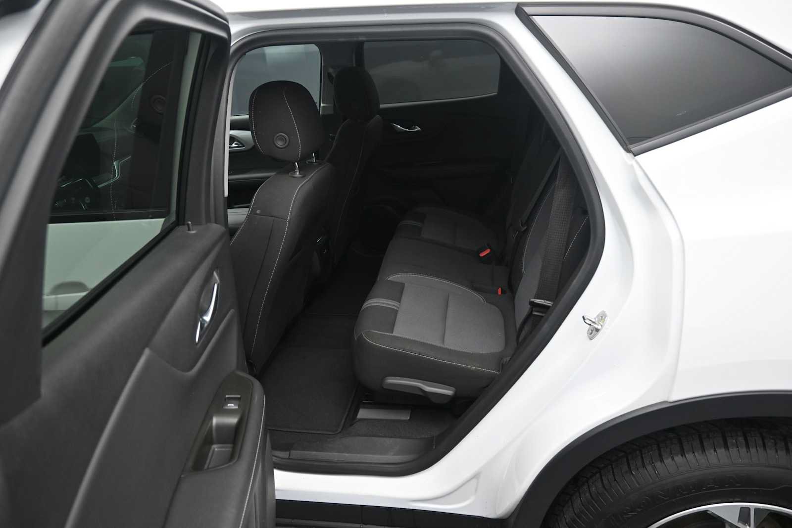 Used 2023 Chevrolet Blazer LT AWD/4WD image 13