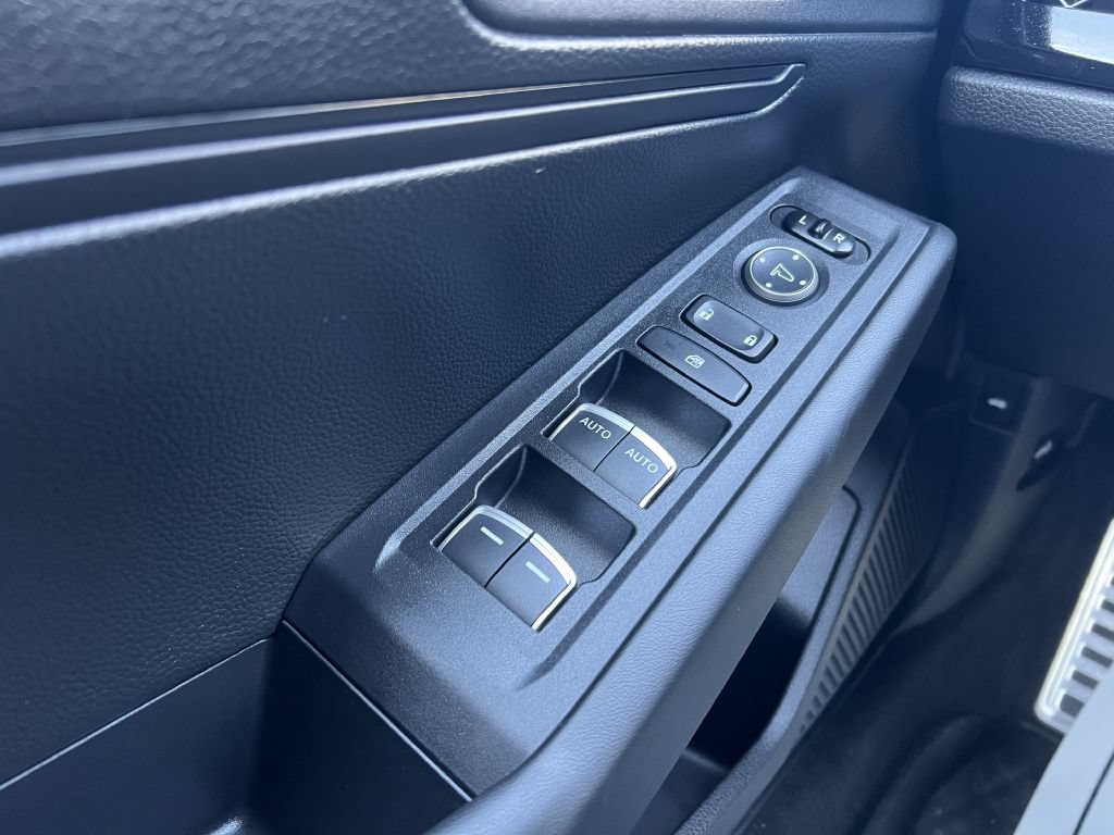 Used 2025 Honda Accord Sport image 14