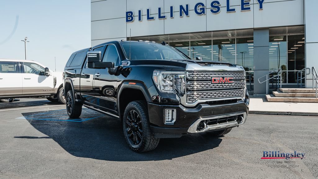 Used 2021 GMC Sierra 2500 Denali w/ Denali Black Diamond Edition AWD/4WD image 2