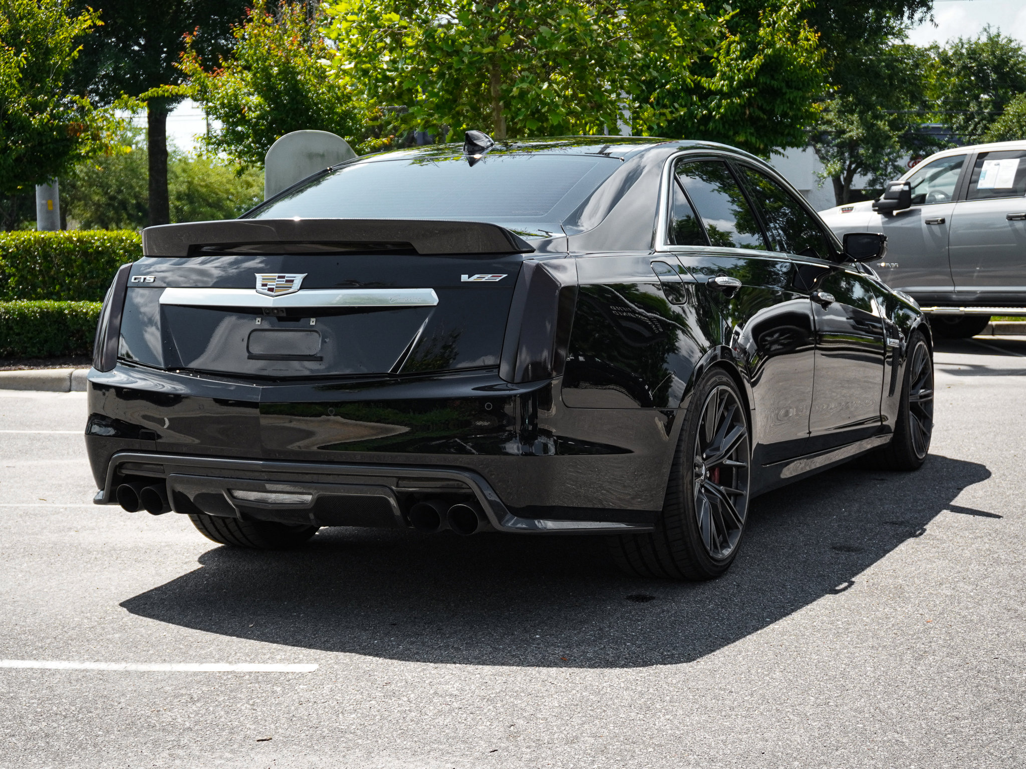 Used 2019 Cadillac CTS V w/ Carbon Fibre Package RWD image 9