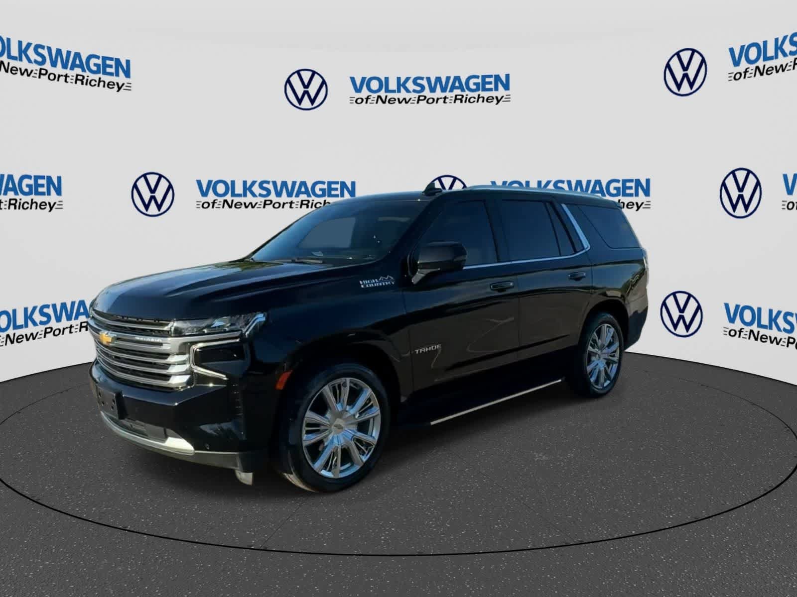 Used 2024 Chevrolet Tahoe High Country w/ Advanced Technology Package AWD/4WD image 4
