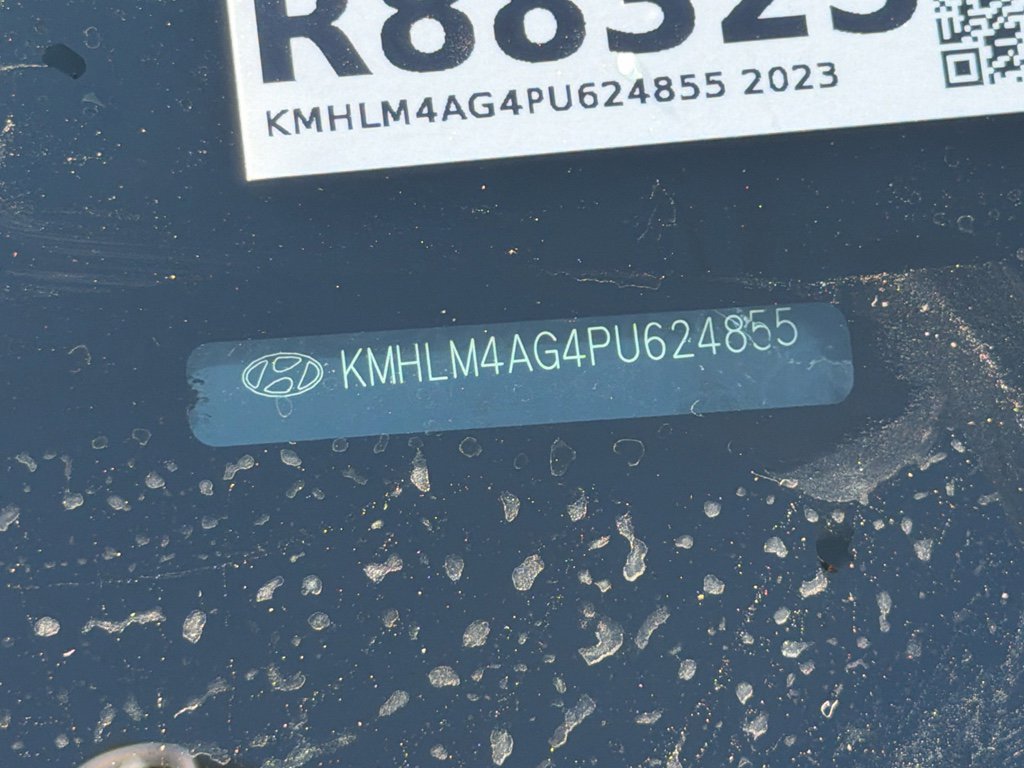Used 2023 Hyundai Elantra SEL FWD image 2