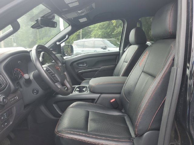 Used 2023 Nissan Titan PRO-4X w/ Pro-4x Convenience Package AWD/4WD image 14