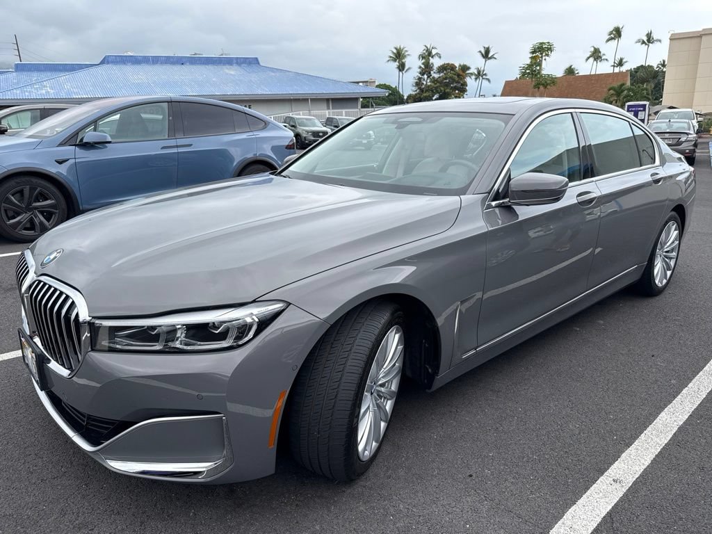 Used 2021 BMW 740i w/ Premium Package RWD image 31