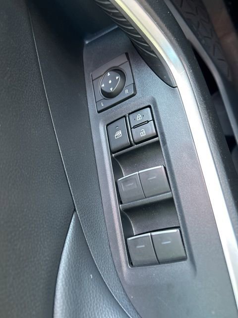 Used 2023 Toyota RAV4 SE w/ Convenience Package image 18