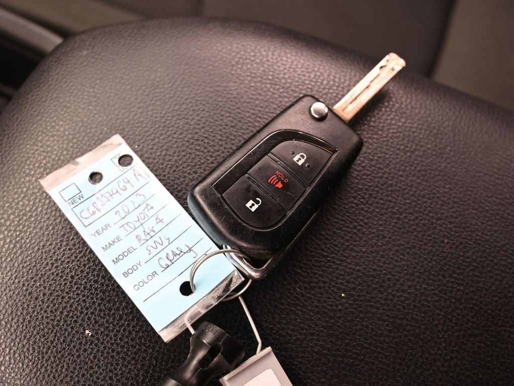 Used 2023 Toyota RAV4 LE image 18