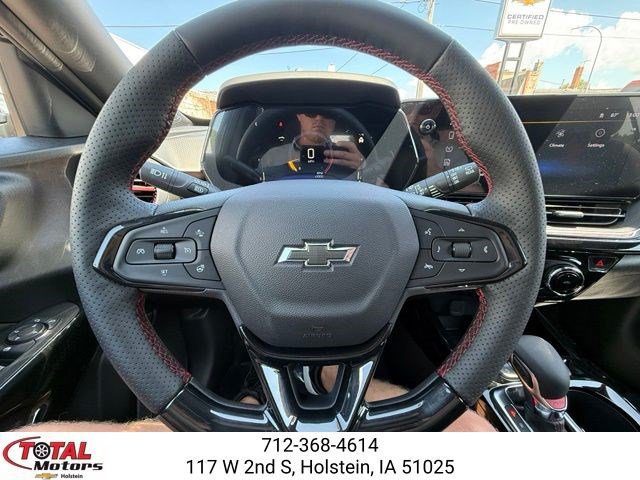 New 2026 Chevrolet Trax RS w/ Driver Confidence Package FWD image 18
