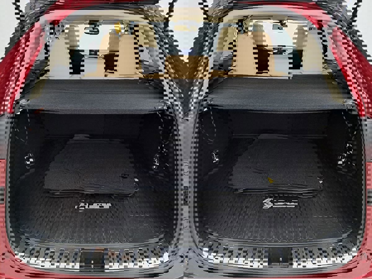 Used 2016 Lexus NX 300h AWD image 38