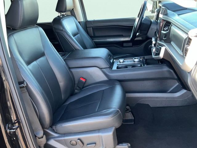 Used 2024 Ford Expedition XLT image 21