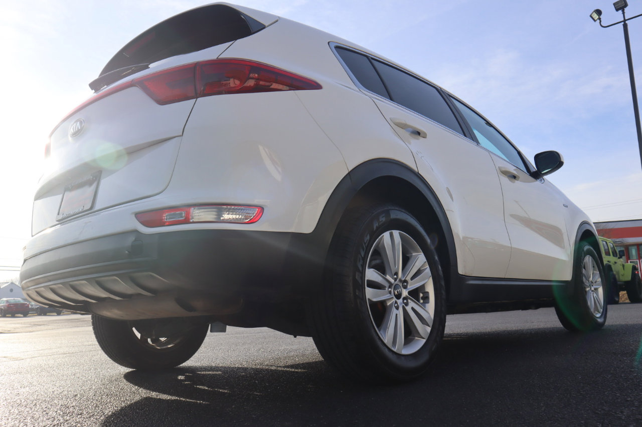 Used 2019 Kia Sportage LX image 18