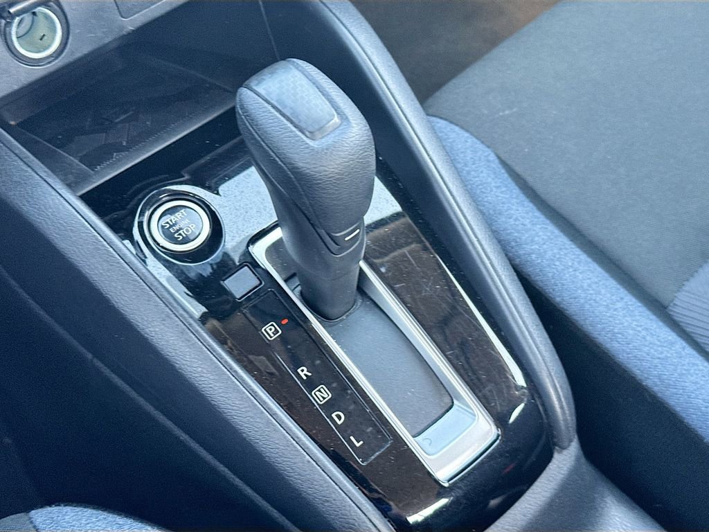 Used 2025 Nissan Versa SV image 16