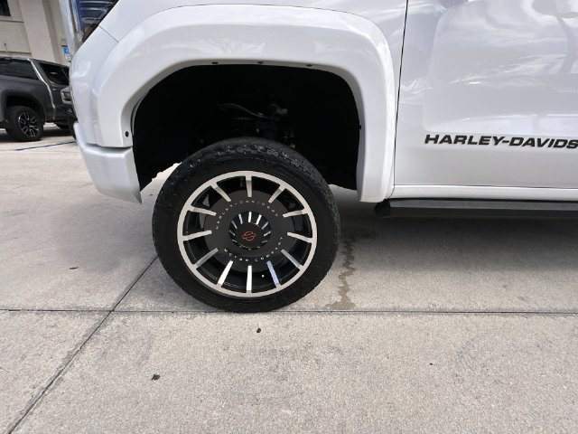 Certified 2022 GMC Sierra 1500 AT4 w/ AT4 Premium Package AWD/4WD image 18