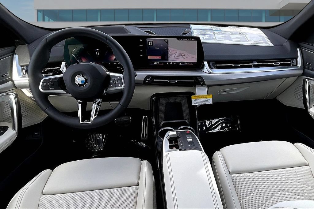 New 2026 BMW X2 xDrive28i w/ Technology Package AWD/4WD image 7