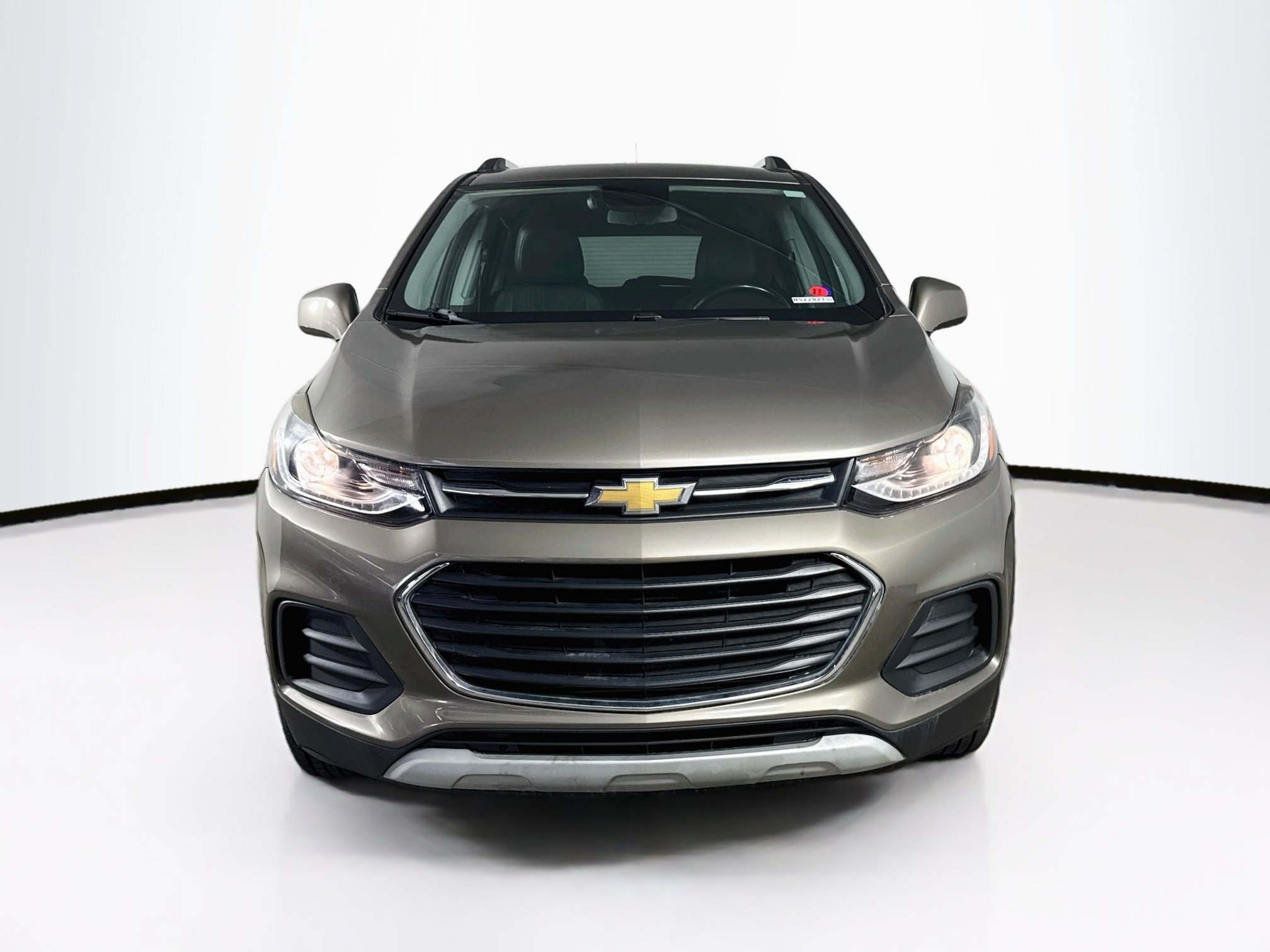 Used 2022 Chevrolet Trax LT w/ Driver Confidence Package AWD/4WD image 3