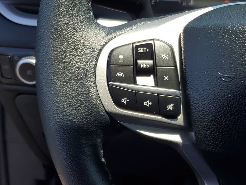 Used 2024 Ford Explorer XLT w/ Equipment Group 202A AWD/4WD image 16