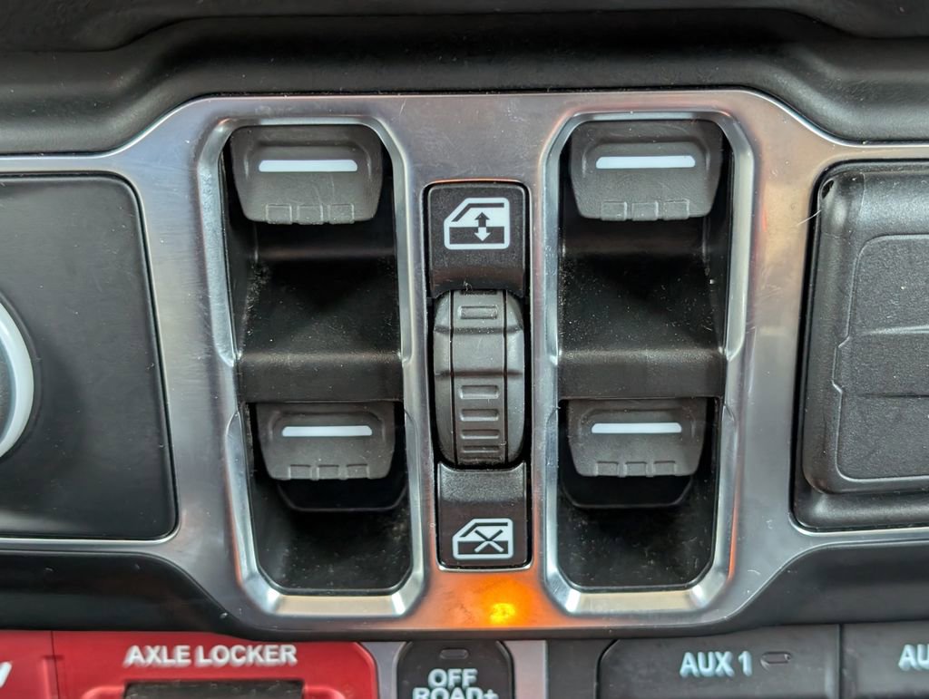 Used 2025 Jeep Wrangler Unlimited Sport S 4xe AWD/4WD image 24