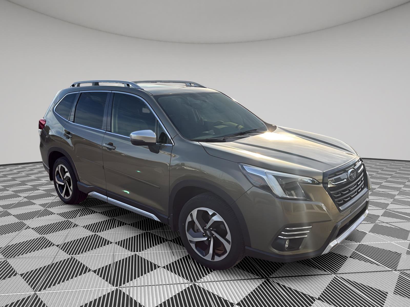 Certified 2024 Subaru Forester Touring w/ Pop Package 2 image 32
