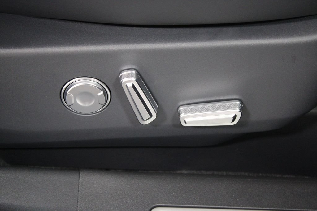 New 2026 Lincoln Nautilus Reserve w/ Jet Appearance Package AWD/4WD image 27