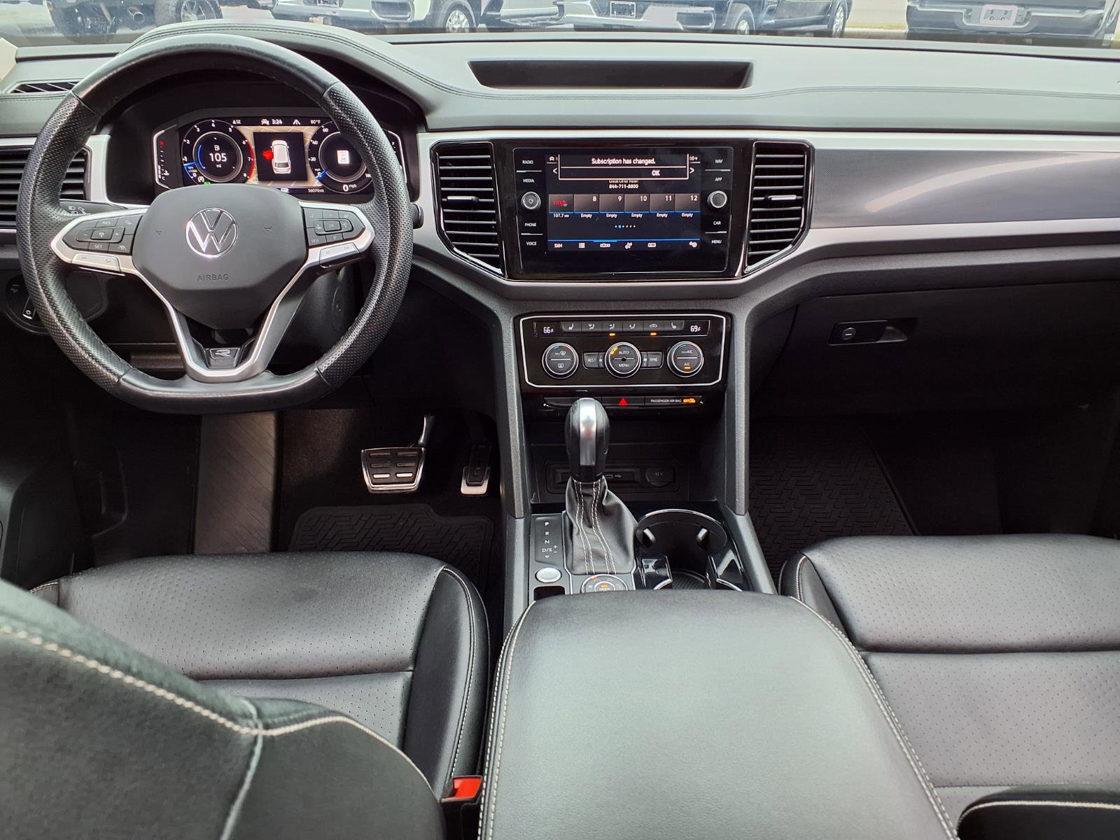 Used 2023 Volkswagen Atlas SEL R-Line image 9