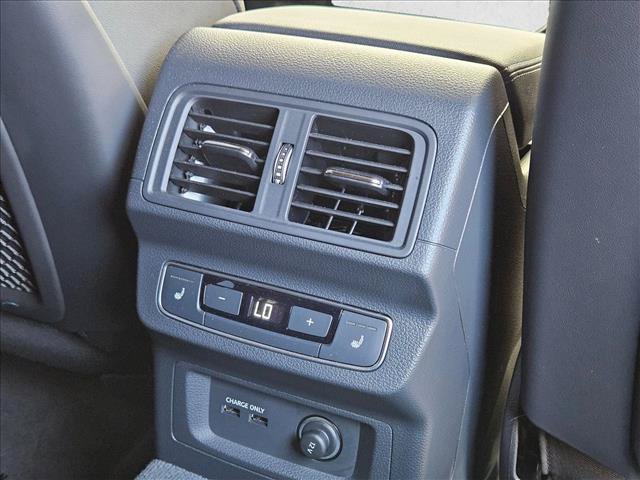 Used 2025 Audi SQ5 Prestige AWD/4WD image 23