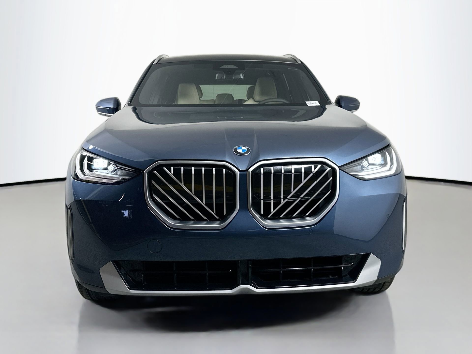 New 2026 BMW X3 xDrive30 w/ Convenience Package image 2