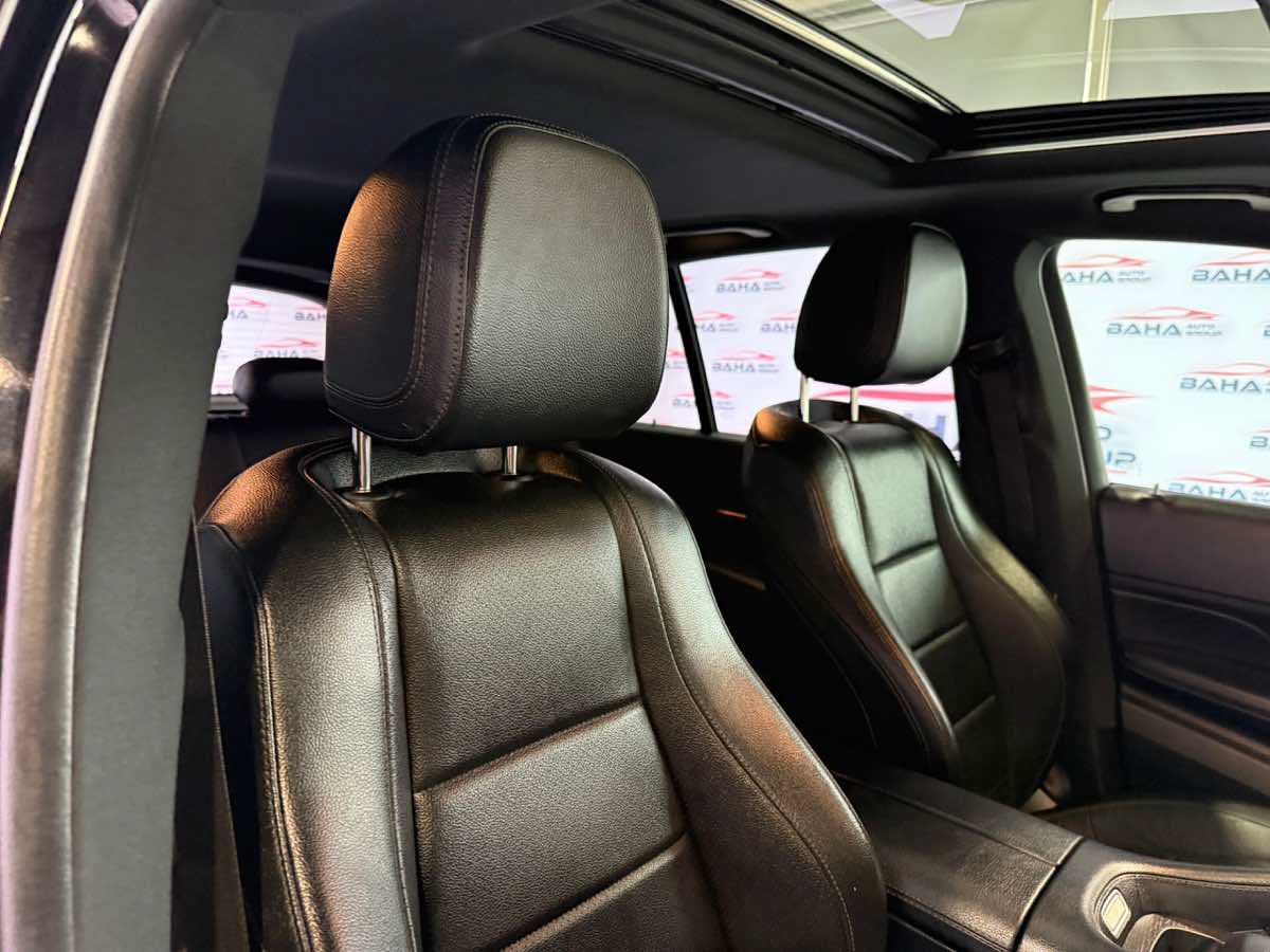 Used 2020 Mercedes-Benz GLE 350 4MATIC w/ Premium Package image 52