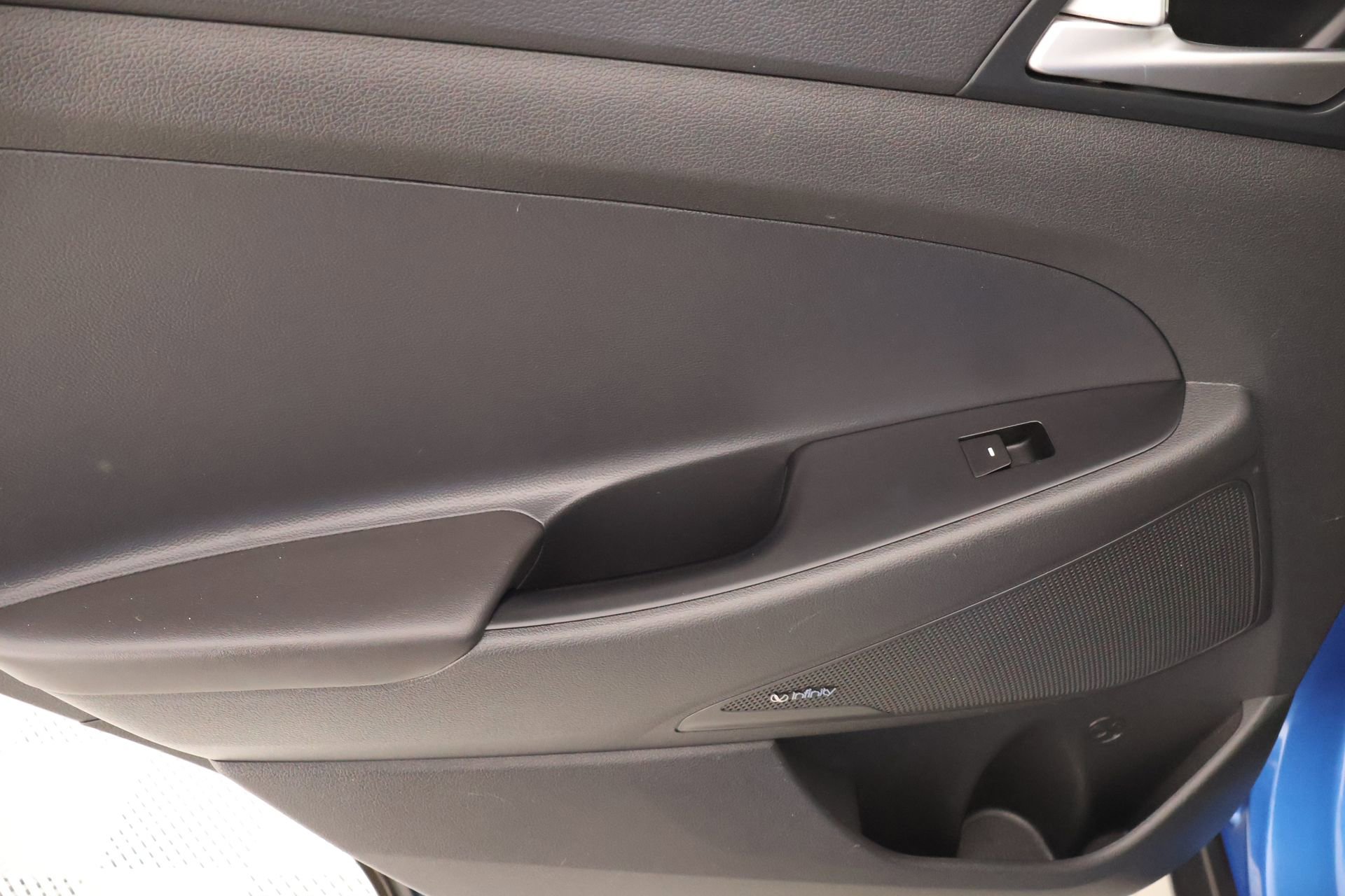 Used 2019 Hyundai Tucson Sport image 16