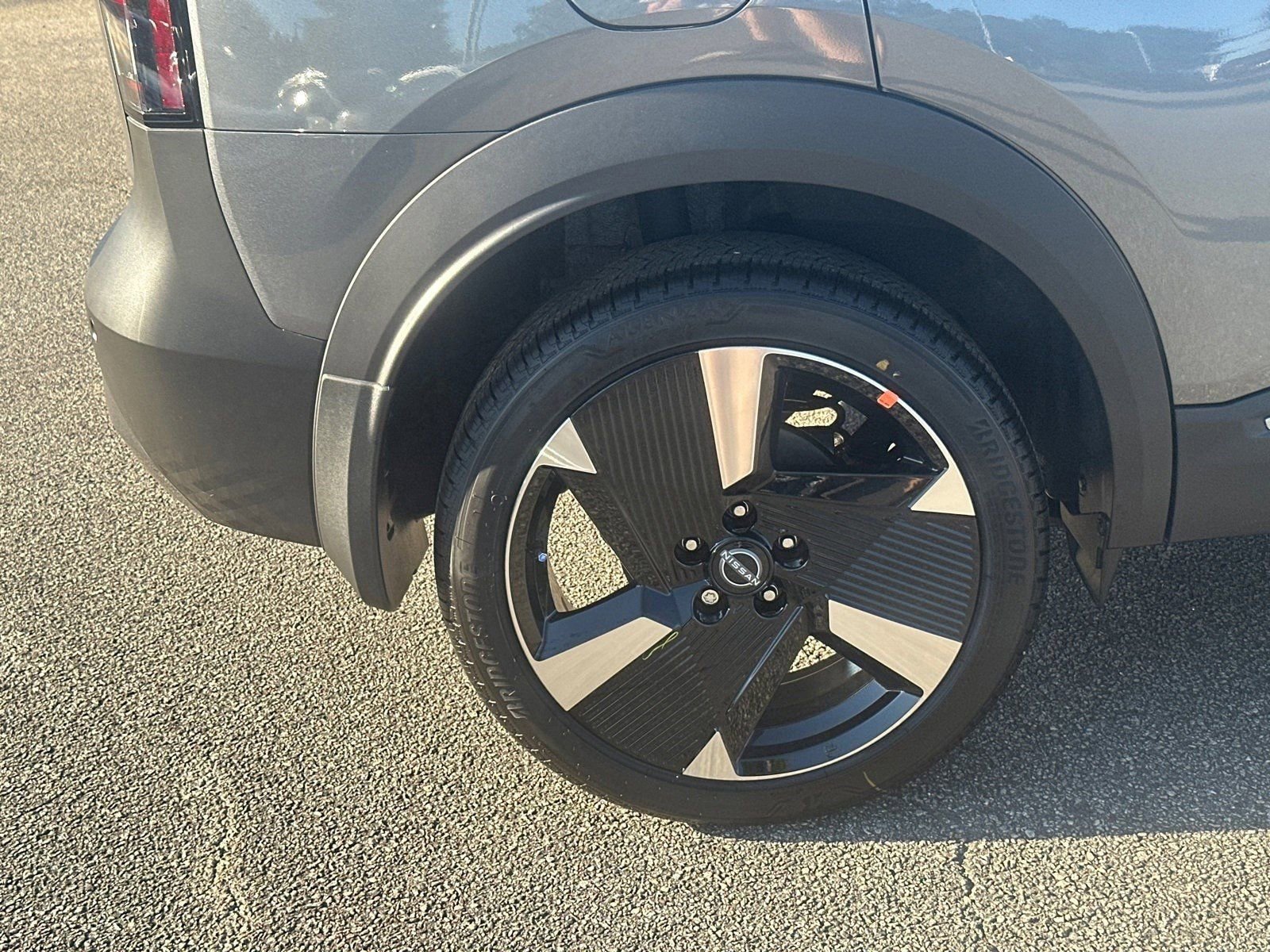 New 2026 Nissan Kicks SR image 17
