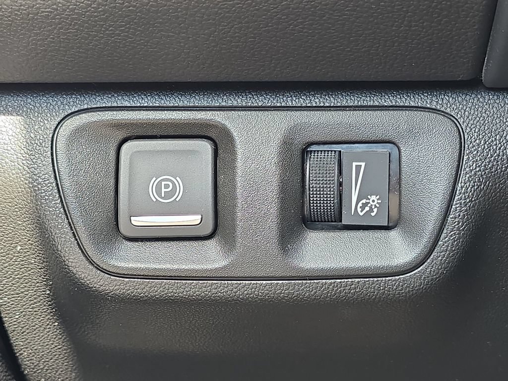 Used 2023 GMC Acadia SLT w/ Preferred Package FWD image 29