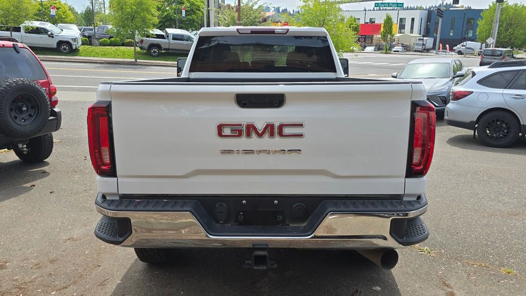 Used 2021 GMC Sierra 3500 4x4 Crew Cab w/ Gooseneck/5TH Wheel Package image 4