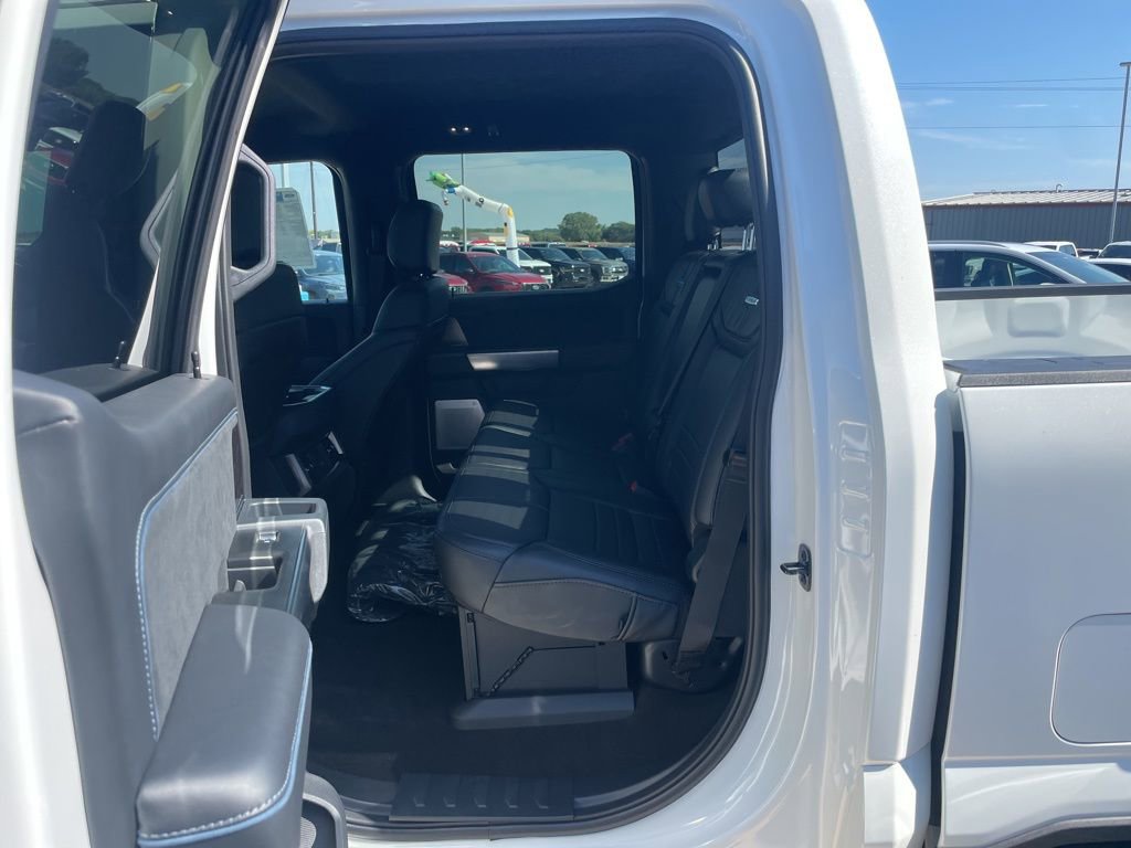 New 2026 Ford F350 Platinum w/ FX4 Off-Road Package image 24