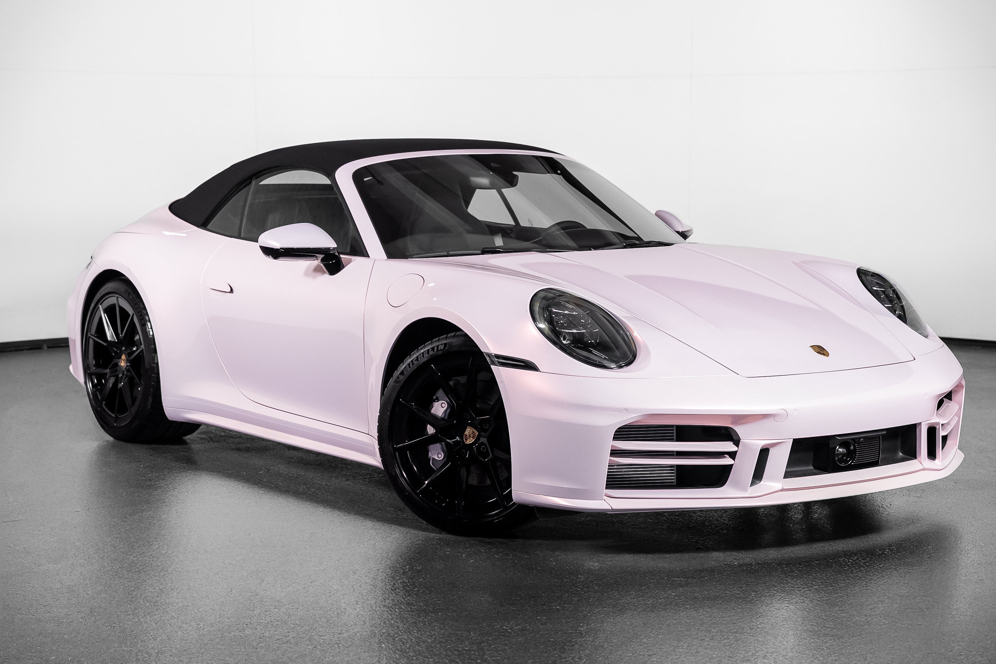 Used 2026 Porsche 911 Carrera RWD image 4