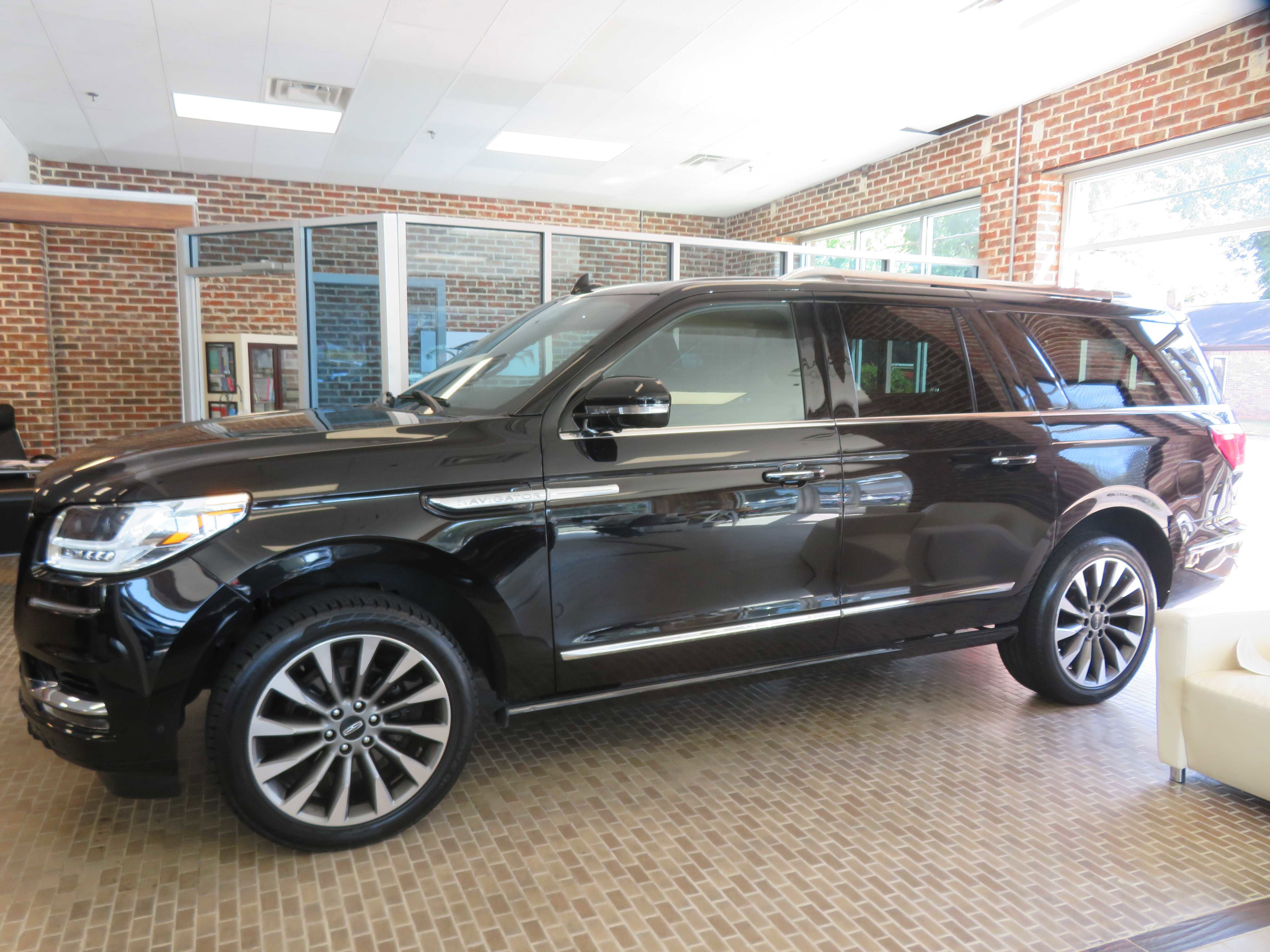 Used 2020 Lincoln Navigator L Reserve image 72