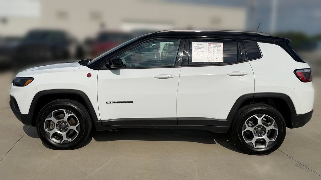 Certified 2022 Jeep Compass Trailhawk w/ Trailhawk Convenience Group AWD/4WD image 3